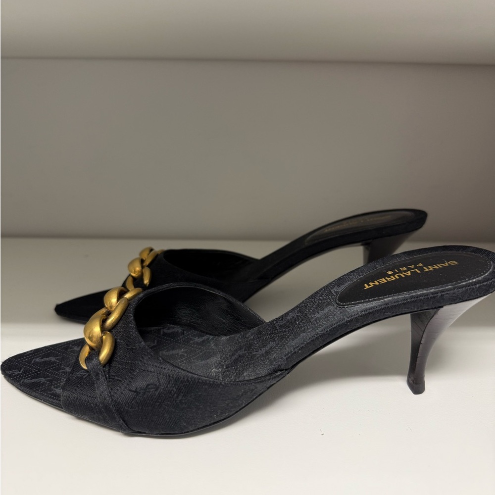 Saint Laurent Black and Gold Heels with Elegant Chain Detail - Picture 2 of 6